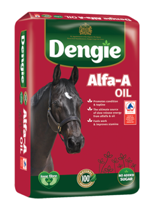 Dengie Alfa-A Oil rød sæk fra Dengie med lucerne.